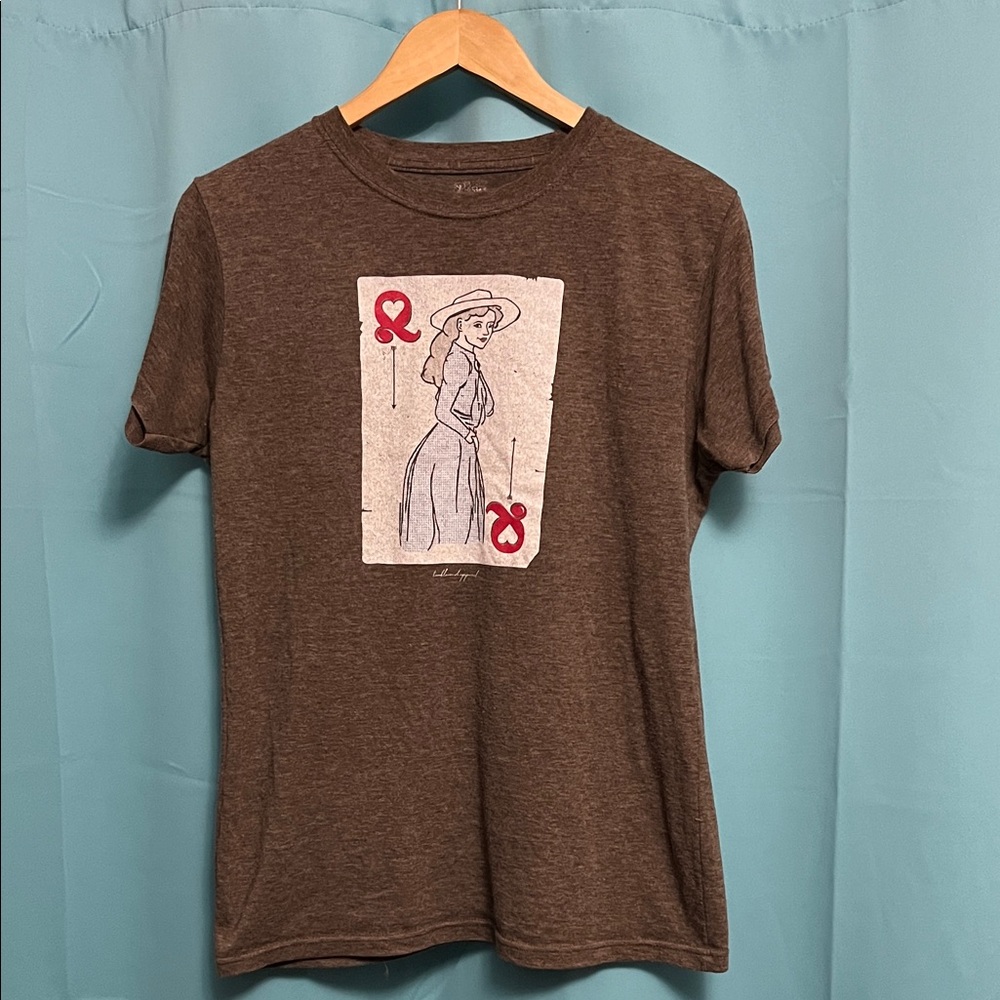 Brown Queen of Hearts Graphic T-Shirt